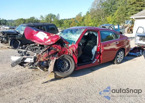 2015 Nissan Altima 2.5/S/Sv/Sl из США, поврежденный, VIN 1N4AL3AP0FN346219